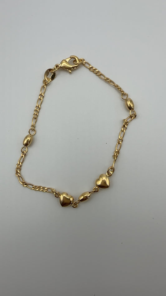 Heart pendant bracelet